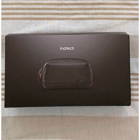 Inateck NWT | Multipurpose Electronics Organizer with 180° Open in black | OS - Picture 1 of 8